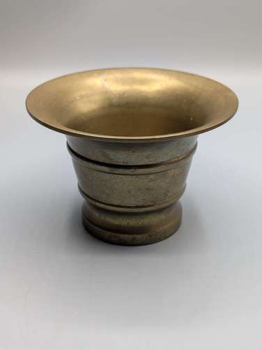 Solid brass pestle and mortar featuring, mid 19th century, Victorian
