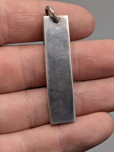 Silver Jubilee Sheffield sterling hallmarked ingot pendant, Queen Elizabeth 1977, 16.3g