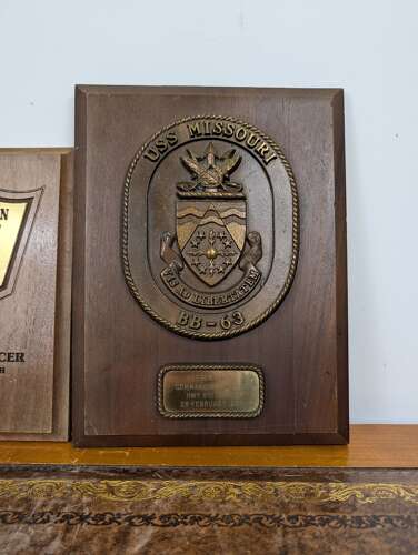 USS Missouri BB-63 and Naval Station Long Beach diplomatic plaques to HMY Britannia 1988