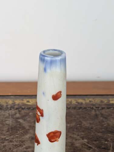 Japanese Imari porcelain bottle vase, Arita, Meiji period circa 1900