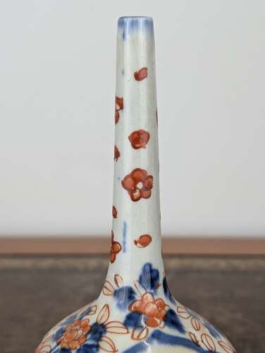 Japanese Imari porcelain bottle vase, Arita, Meiji period circa 1900