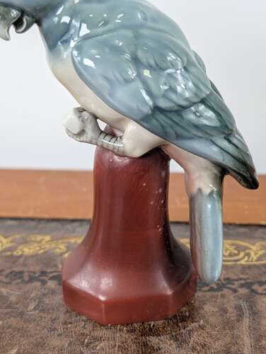 German porcelain cockatoo attributed to Wagner & Apel Lippelsdorf