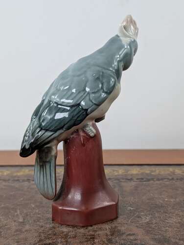 German porcelain cockatoo attributed to Wagner & Apel Lippelsdorf